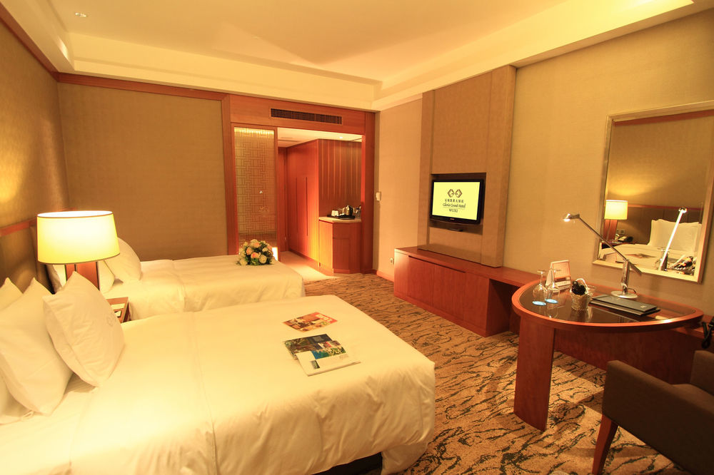 Gloria Grand Hotel Wuxi Wuxi  Extérieur photo