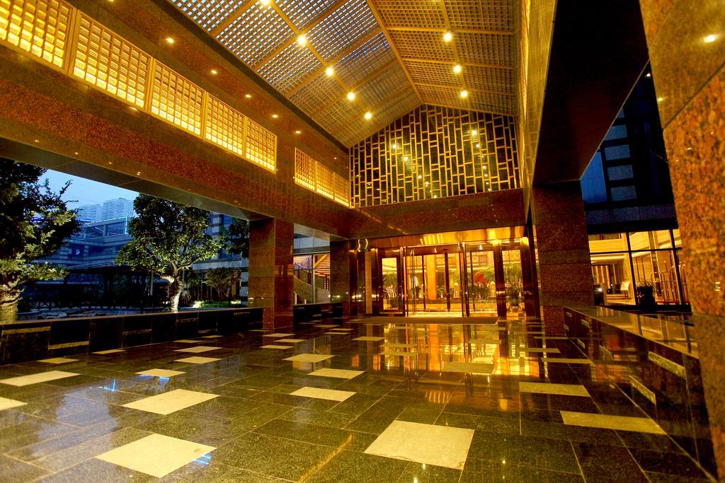 Gloria Grand Hotel Wuxi Wuxi  Extérieur photo
