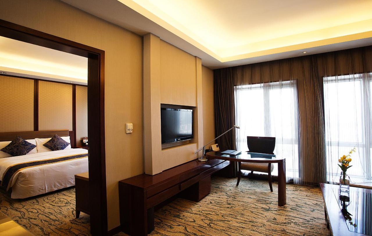 Gloria Grand Hotel Wuxi Wuxi  Extérieur photo